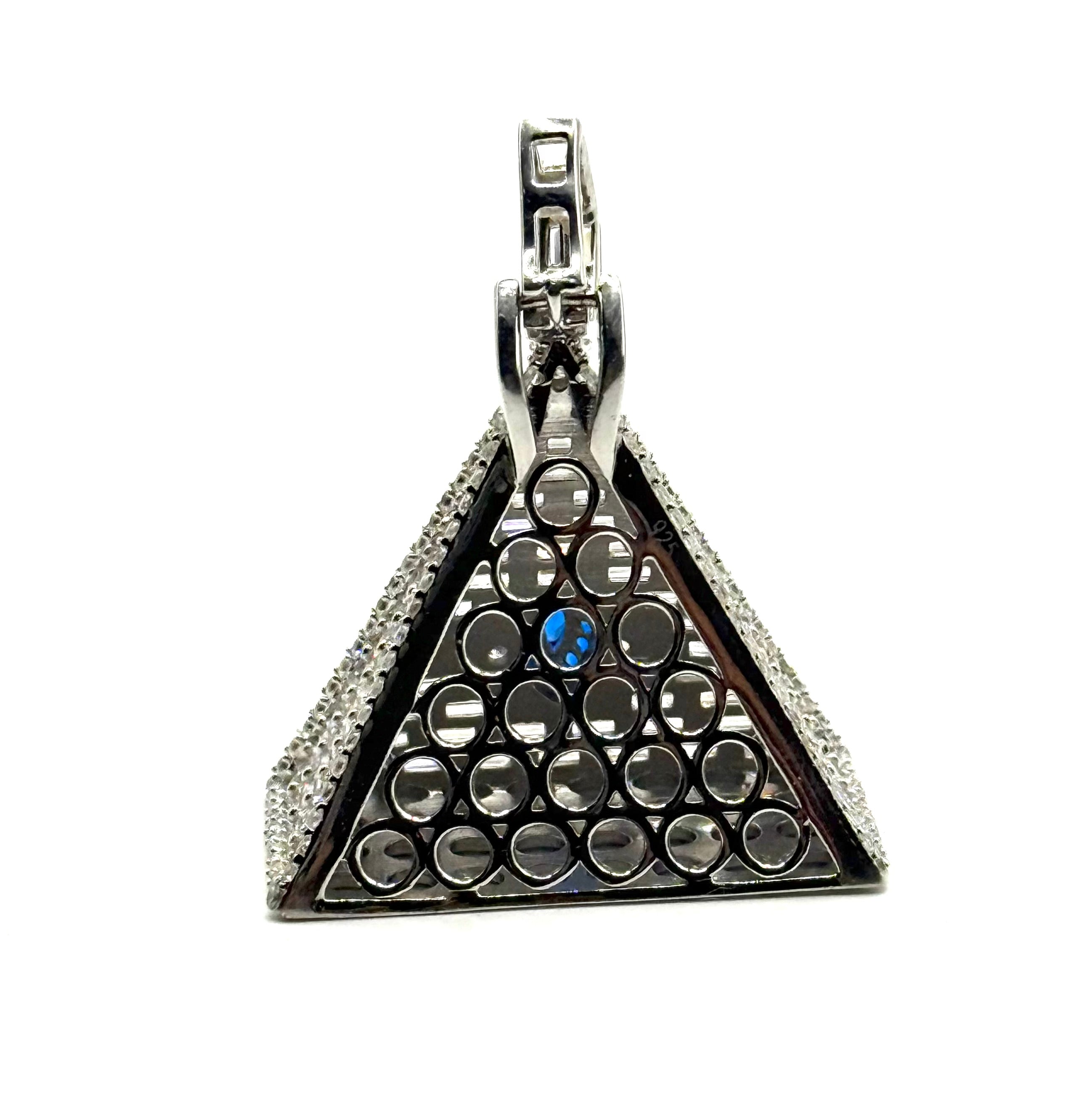 Iced out pyramid 3D