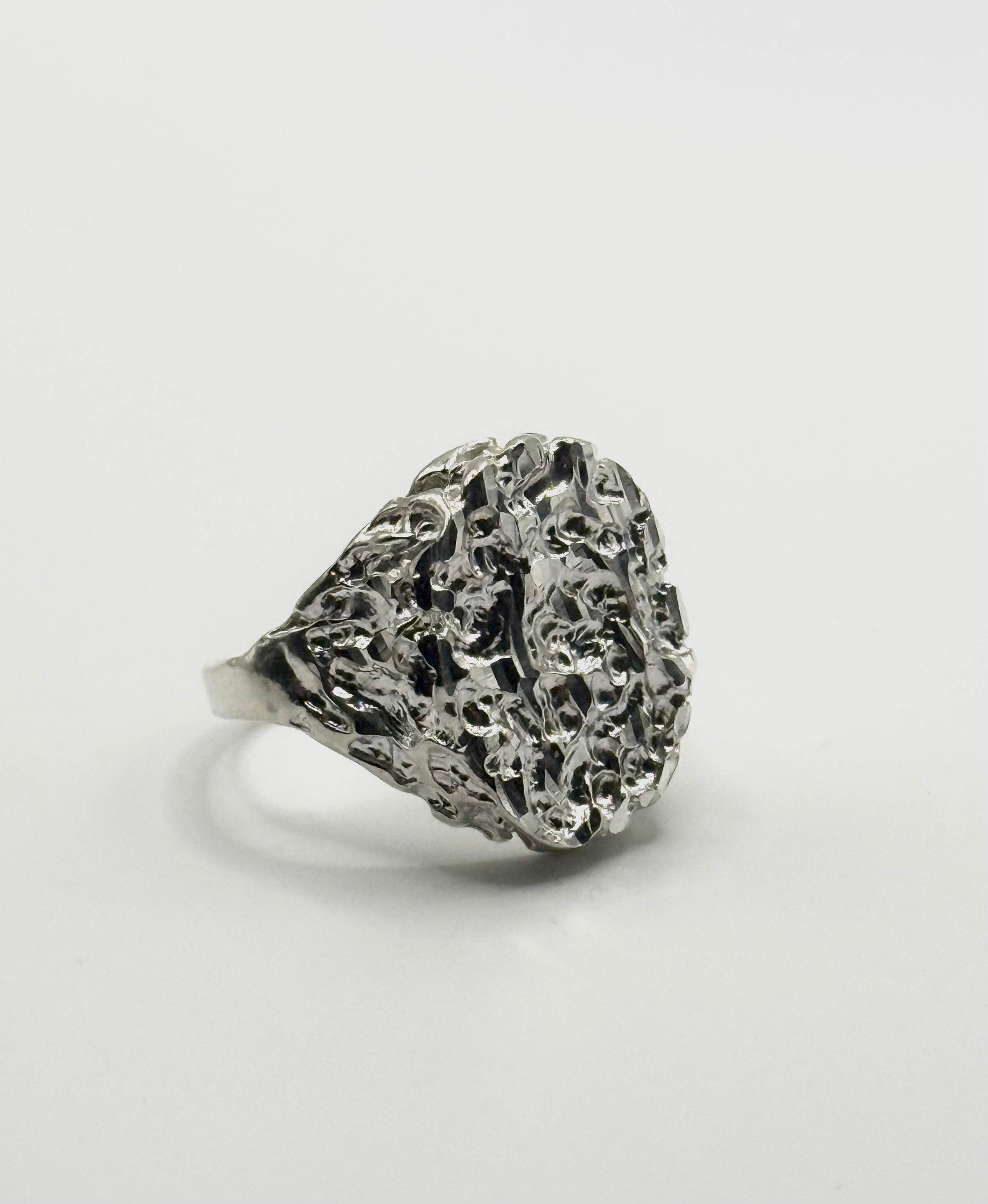Nugget men’s Oval ring