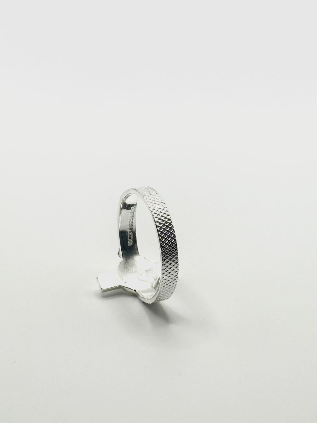 Cross ring