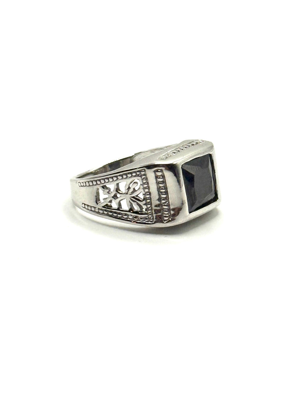 Mens stone ring
