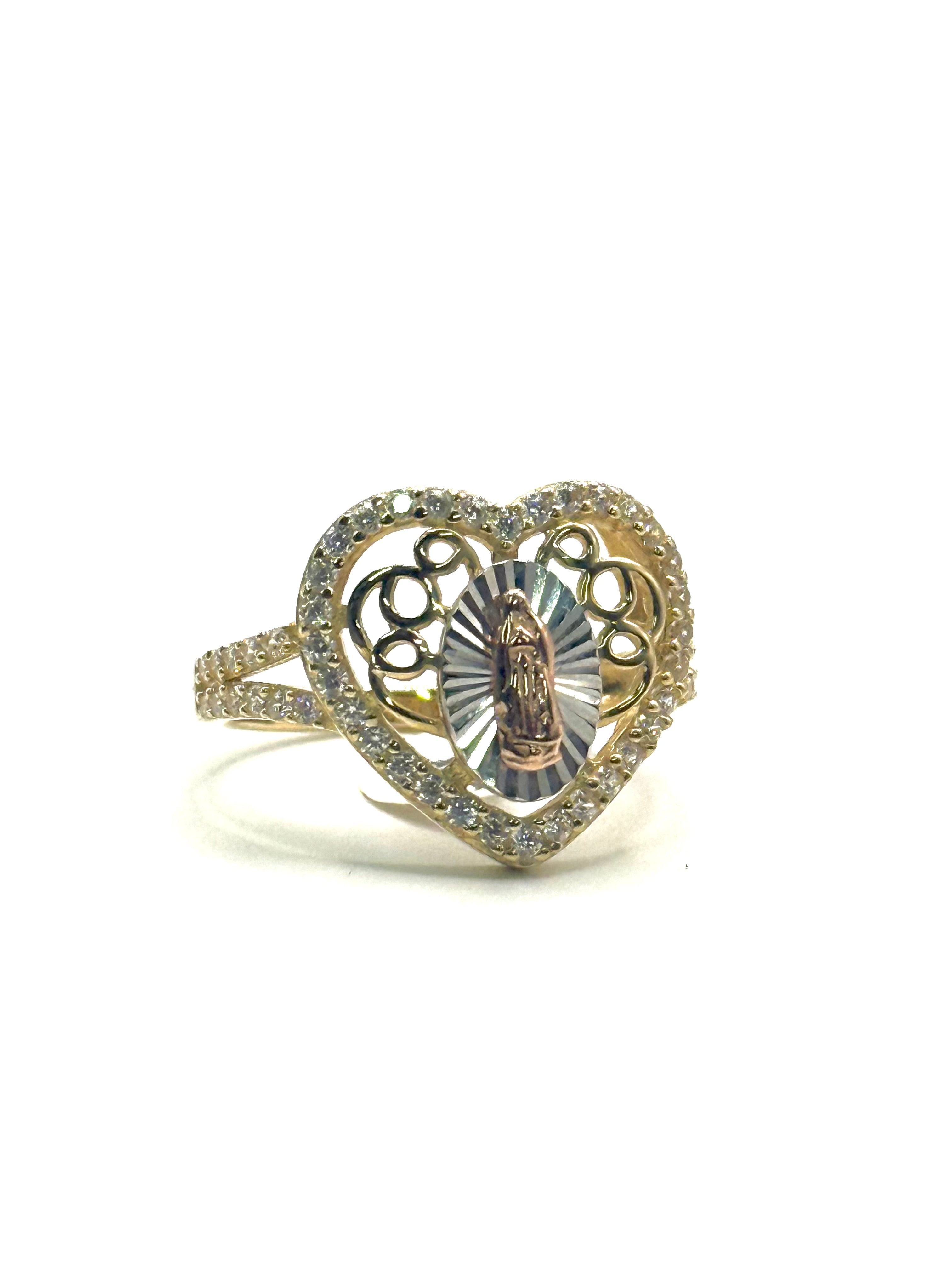 Woman’s 14k gold heart ring